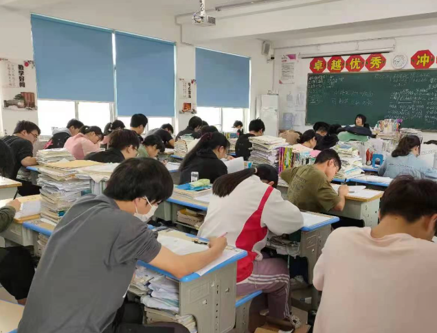 针对性教育质量的进步终究表现在学生学业成绩和归纳素养上