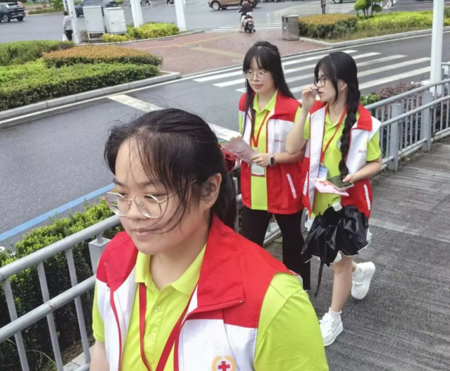 跨龄沟通让教师意外的是小学生们对活动